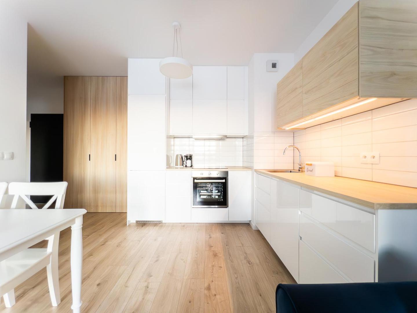 Z Dwiema Sypialniami + Parking Apartament *